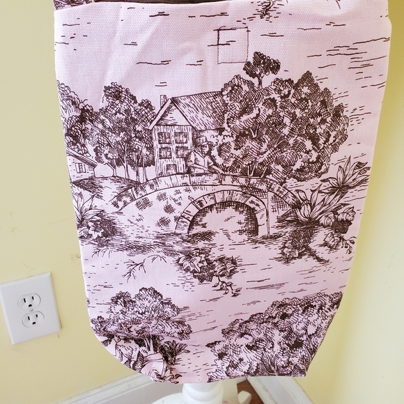 Handmade Scenic Man and Woman Dancing/Bridge Crossbody Purse - Picture 4 of 6